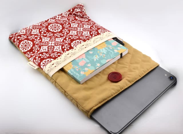Crimson Tile Quilted Book & Tablet Sleeve XL