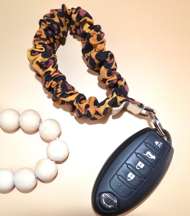 Leopard Scrunchie Keywristlet