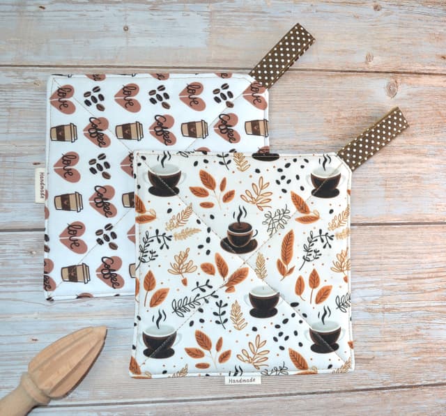 Autumn Brew Heat-Safe Quilted Pot Holder